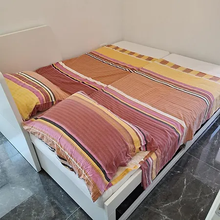 Blue Pool House Vakantiehuis Rakalj